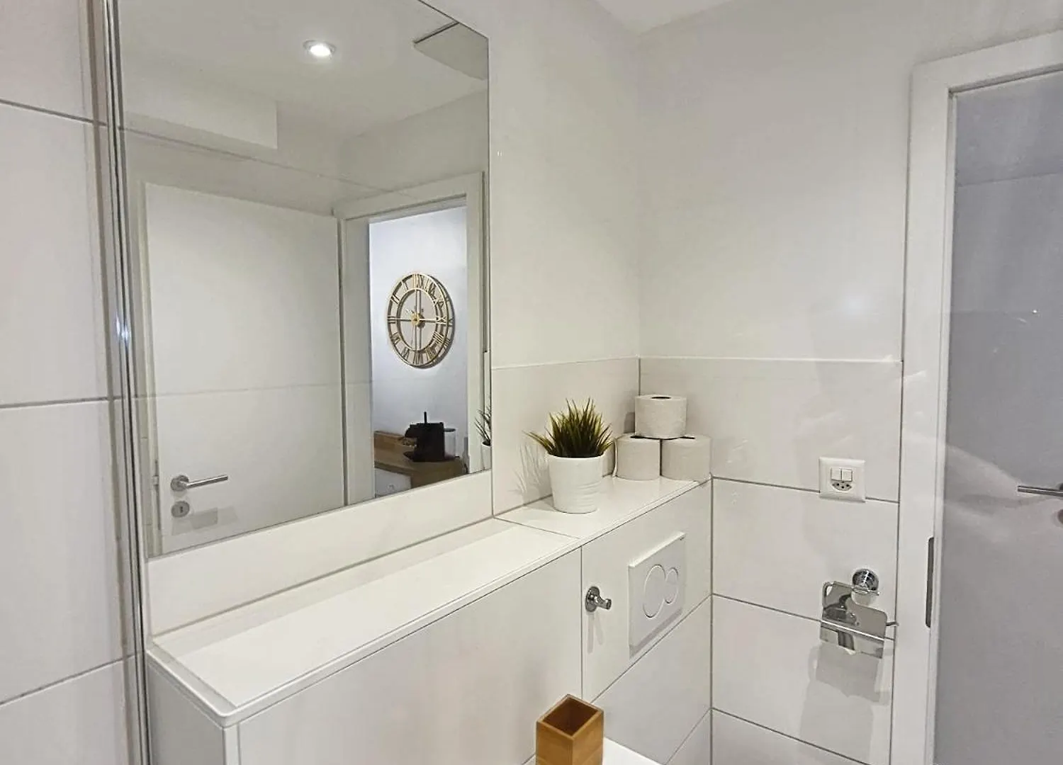 Baseliving Studio - Near Esc - Bahnhof Sbb - St Jakob Базель